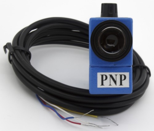 BZJ-411-PG color sensor with PNP contact form