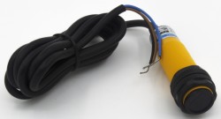 E3F-DS10P2 M18 10cm sensing DC 6-36V PNP NC diffuse cylinder amplifier photoelectric switch sensor