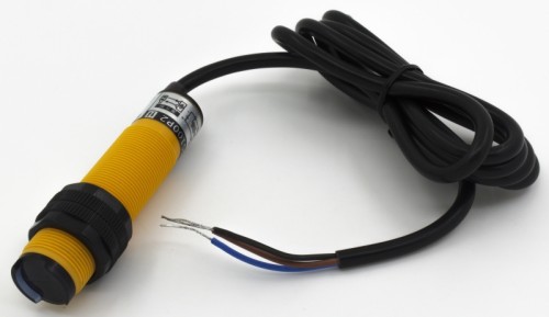 E3F-DS100P2 M18 100cm sensing DC 6-36V PNP NC diffuse cylinder amplifier photoelectric switch sensor