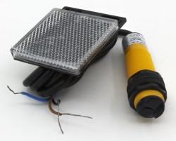 E3F-R2P1 cylinder amplifier photoelectric sensor