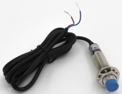 LJ12A3-4-J/DZ M12 4mm sensing AC 380V two wires NC cylinder inductive proximity switch sensor