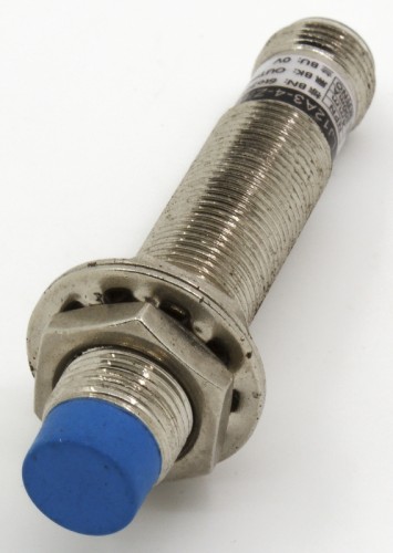 LJ12A3-4-Z/BX connector type M12 4mm sensing DC 6-36V NPN NO cylinder inductive proximity switch sensor