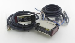 E3JK-5DM2 Dark-ON DC 12-24V 18x50x50mm 5m sensing  through beam photoelectric sensor switch with E3JK-5L
