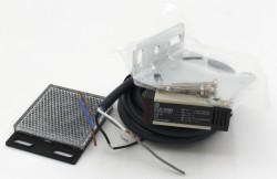 E3JK-R2 series prism relay photoelectric sensors
